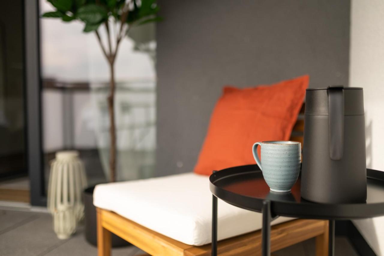 Dwellstay - Modernes Apartment I 55Qm I 2 Zimmer I Kueche I Bad I Terrasse I Tv I Wlan Bad Hersfeld Exteriér fotografie