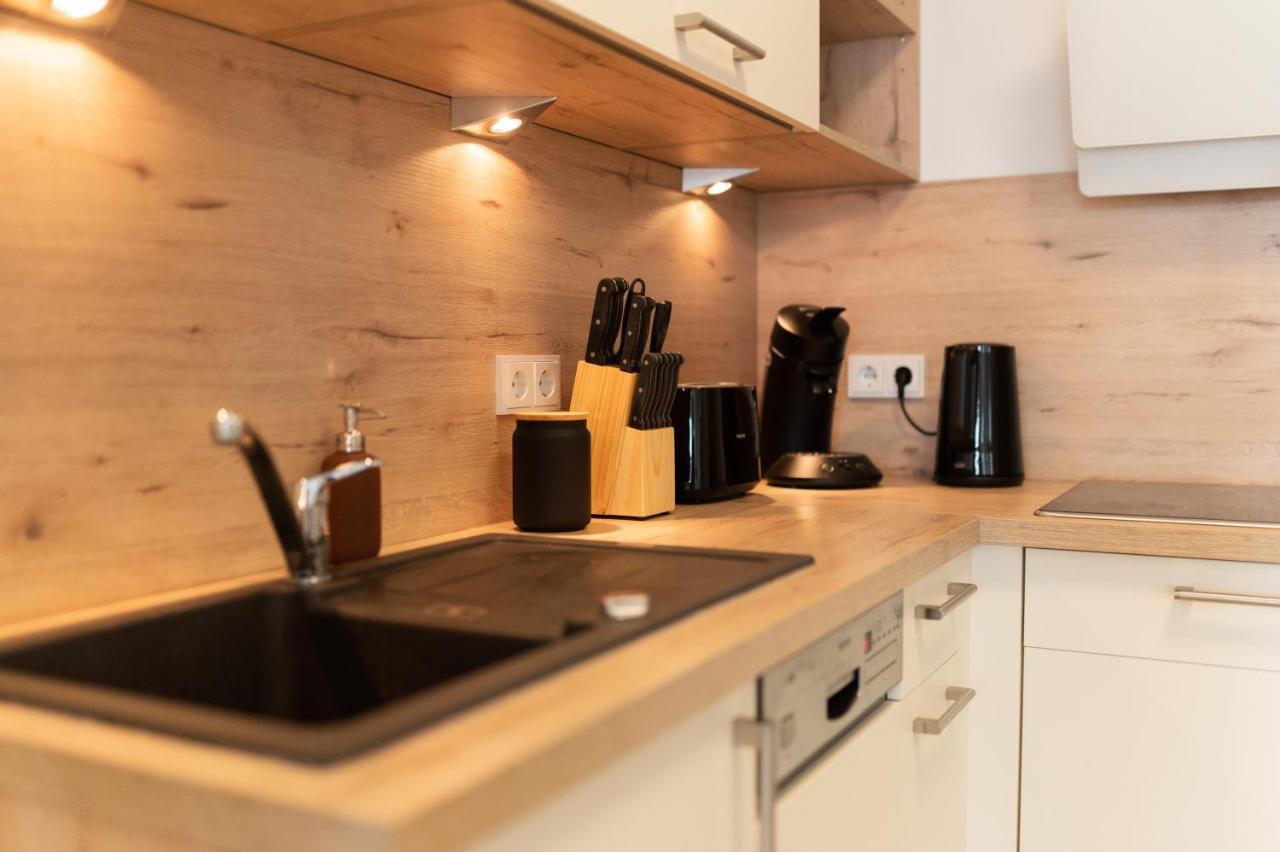 Dwellstay - Modernes Apartment I 55Qm I 2 Zimmer I Kueche I Bad I Terrasse I Tv I Wlan Bad Hersfeld Exteriér fotografie